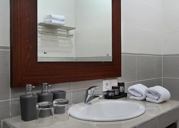 Lotus Tirta 3* Семиньяк