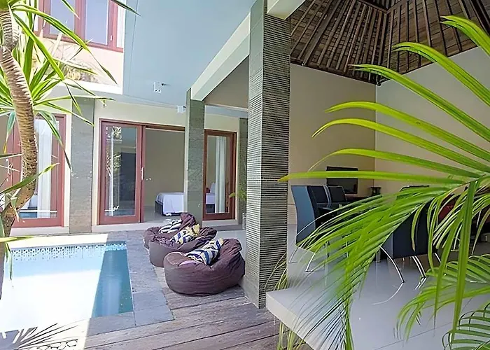 Lotus Tirta Hotel Seminyak (Bali)