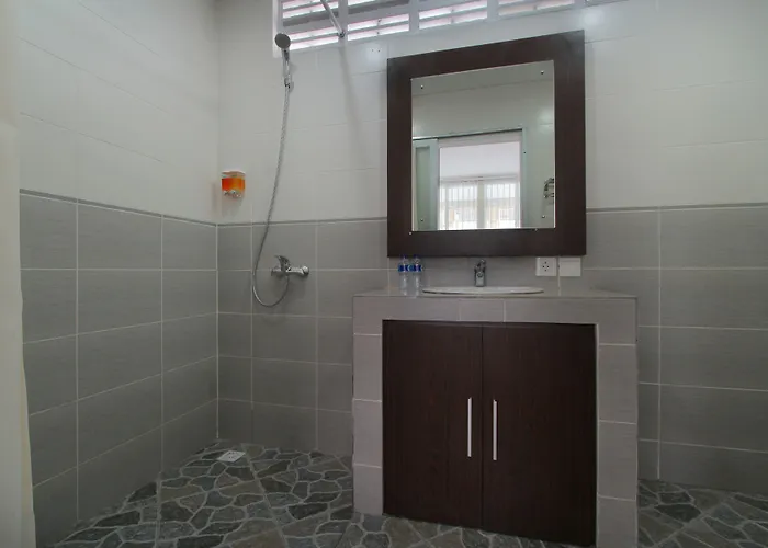 Lotus Tirta 3*