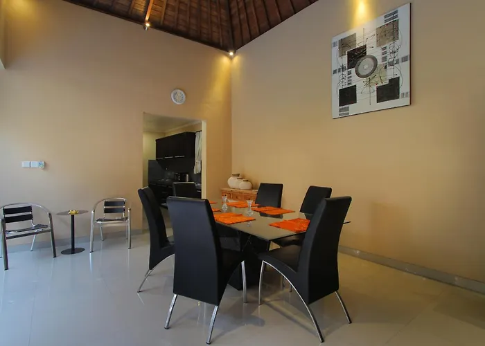 Lotus Tirta Hotel Seminyak (Bali)