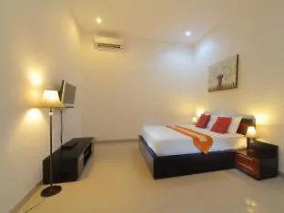 Hotel Lotus Tirta Seminyak (Bali)